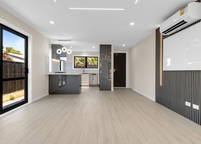  at 4/53 Hutchinsons Road, Bucklands Beach, Manukau City, Auckland