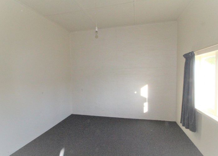 at 40 Meadow Street, Lumsden, Lumsden