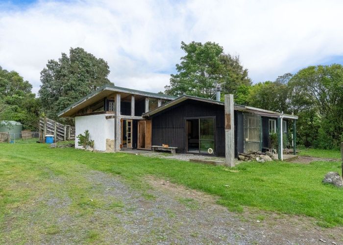  at 302 North Manakau Road, Levin