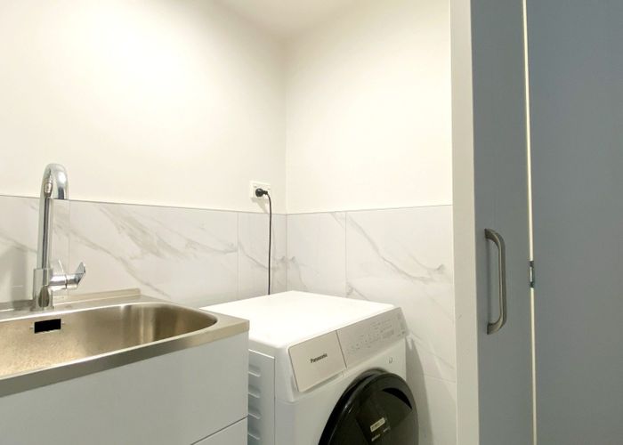  at 1/190A Green Lane West, Greenlane, Auckland