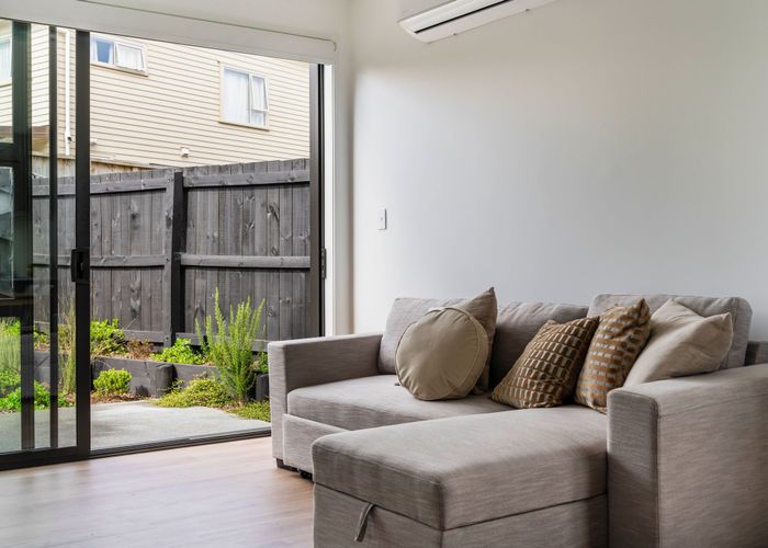  at 6 Tupuke Lane, Mount Roskill, Auckland City, Auckland