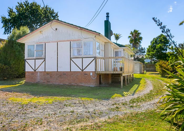  at 140 Hepburn Road, Glendene, Auckland