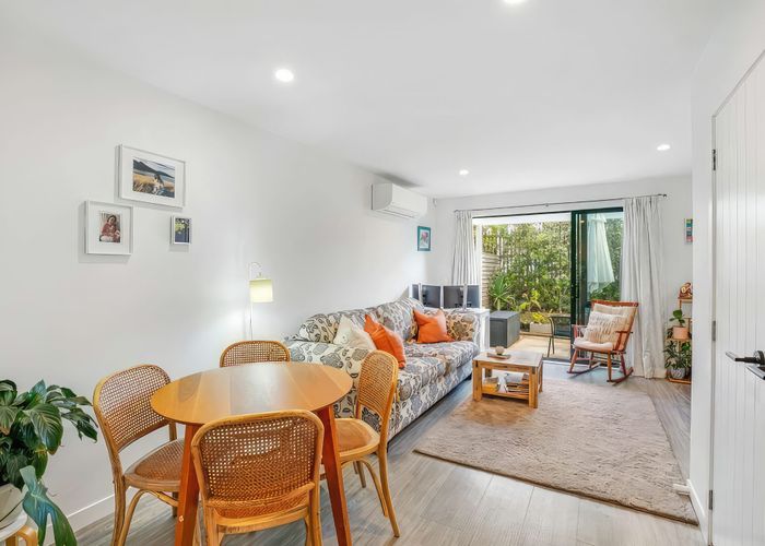  at 2D Ellen Avenue, Hillcrest, North Shore City, Auckland