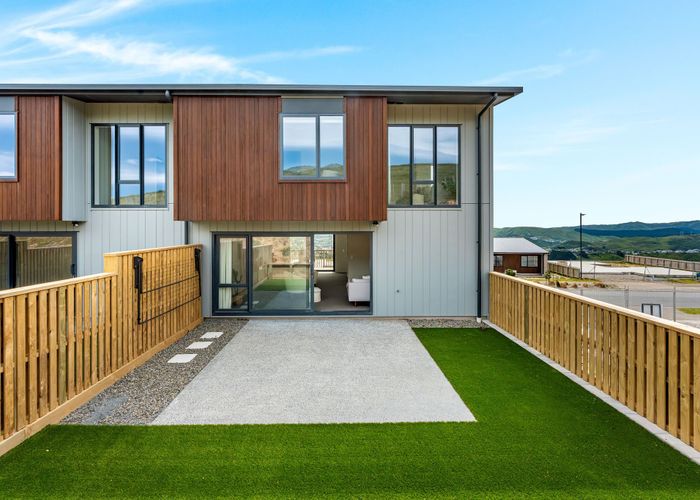  at 31 Cottonwood Lane, Woodridge, Wellington, Wellington