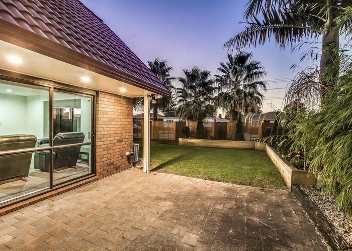  at 2/57 Hoteo Avenue, Papatoetoe, Manukau City, Auckland