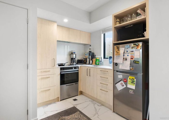  at 9/45 Vera Road, Te Atatu South, Auckland