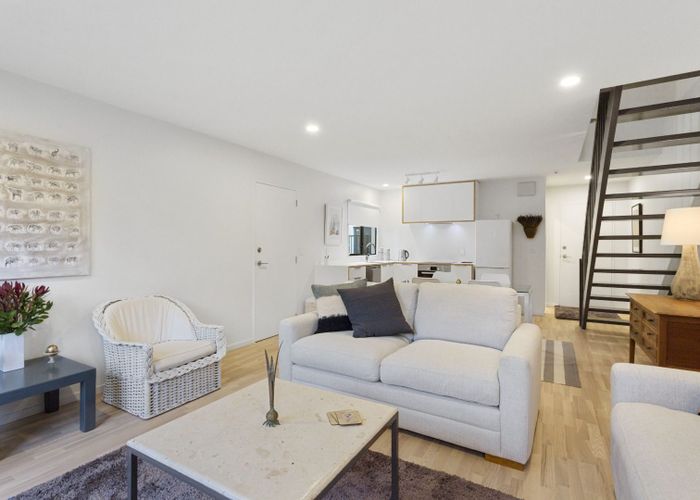  at 4/388 Montreal Street, City Centre, Christchurch City, Canterbury