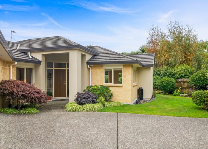  at 4 Cherry Bay, Waikanae