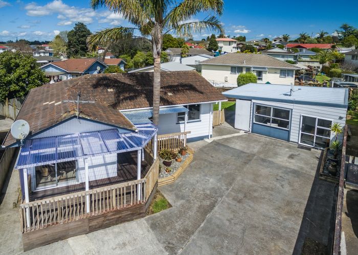  at 8 Narada Place, Papatoetoe, Auckland