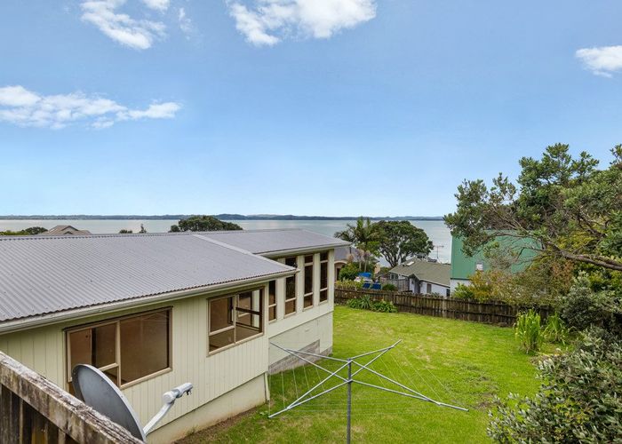  at 40 Pacific Parade, Army Bay, Rodney, Auckland