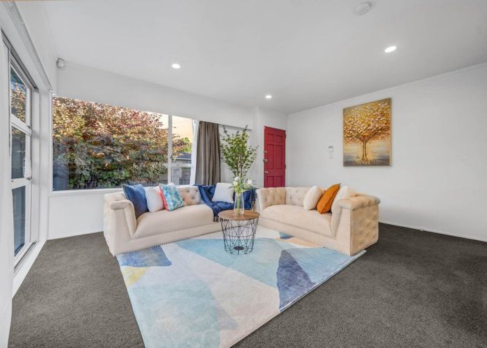  at 2/27  Waimana Road, Conifer Grove, Papakura, Auckland