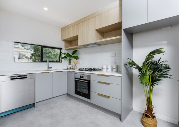  at 4/66 Bruce Road, Glenfield, Auckland