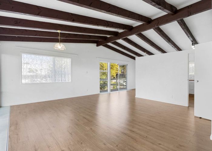  at 19 Ravenwood Drive, Forrest Hill, North Shore City, Auckland