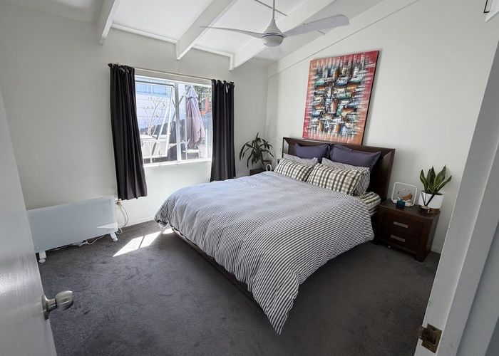 at 2 Hanui Place, Massey, Waitakere City, Auckland