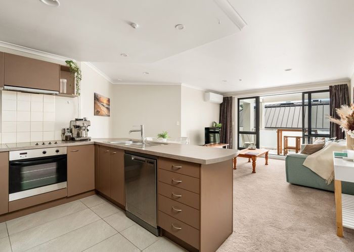  at 25/281 Maunganui Road, Mount Maunganui, Tauranga, Bay Of Plenty