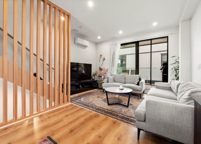  at 2/14 Williamson Avenue, Belmont, North Shore City, Auckland