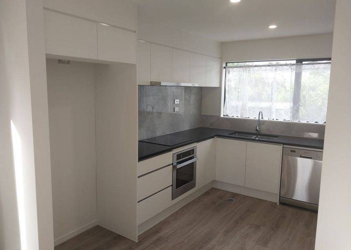  at 3/29 Raleigh Road, Northcote, North Shore City, Auckland