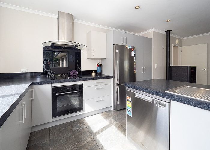  at 8 Manse Street, Hampstead, Ashburton