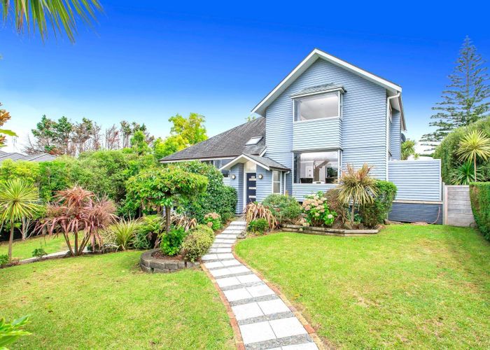  at 4 Harding Avenue, Mount Wellington, Auckland City, Auckland