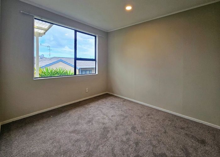  at 1/151 Te Irirangi Drive, Flat Bush, Manukau City, Auckland