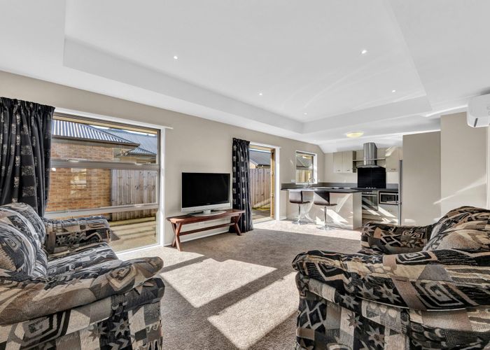  at 2/31 Veitches Road, Casebrook, Christchurch City, Canterbury