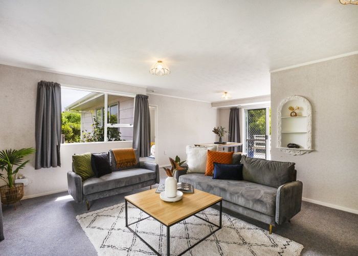  at 52 Parakai Street, Paraparaumu