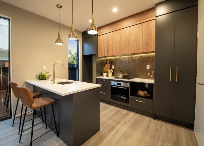  at 48 Range View Road, Mount Albert, Auckland City, Auckland