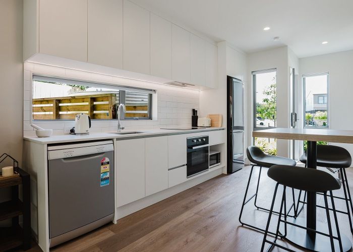  at 28 Earlsworth Road, Mangere East, Manukau City, Auckland