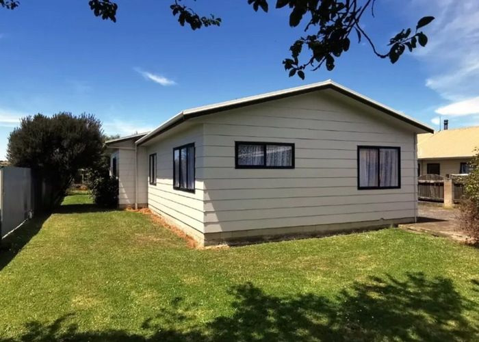  at 15 Fraser-Collin Crescent, Dannevirke