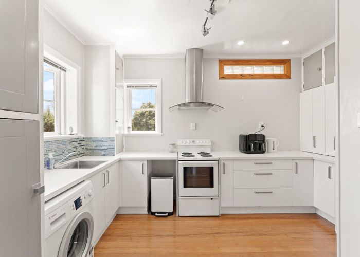  at 30 Dornoch Street, Kew, Dunedin