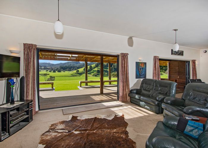  at 942 Tapuhi Road, Hukerenui