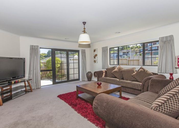  at 36 Arahiwi Grove, Tirohanga, Lower Hutt