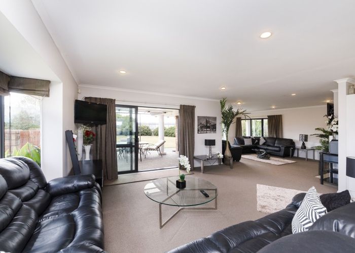 Free property data for 124 Mount Taylor Drive, Feilding homes.co.nz