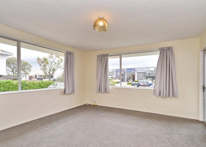  at 32 Epsom Road, Sockburn, Christchurch
