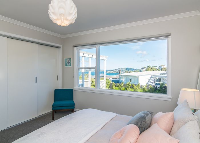  at 52 Lohia Street, Khandallah, Wellington