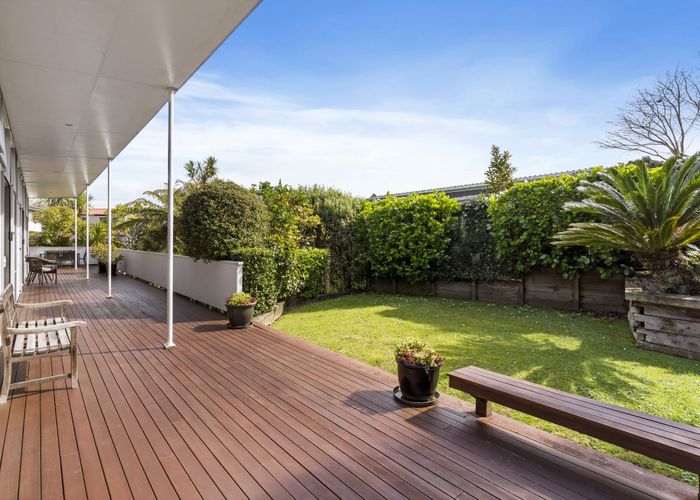  at 10A Sunnynook Road, Sunnynook, Auckland
