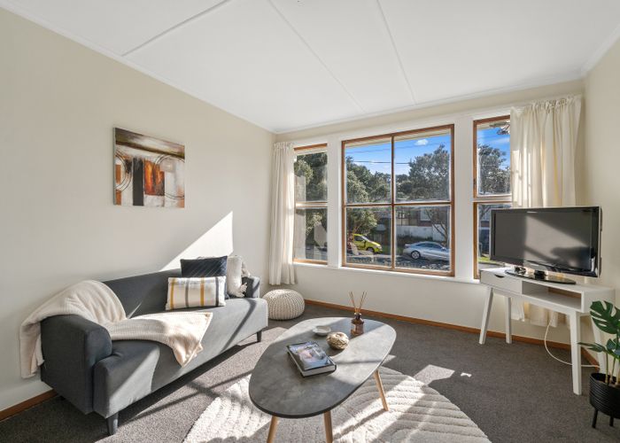  at 70 Franklyn Road, Tawa, Wellington