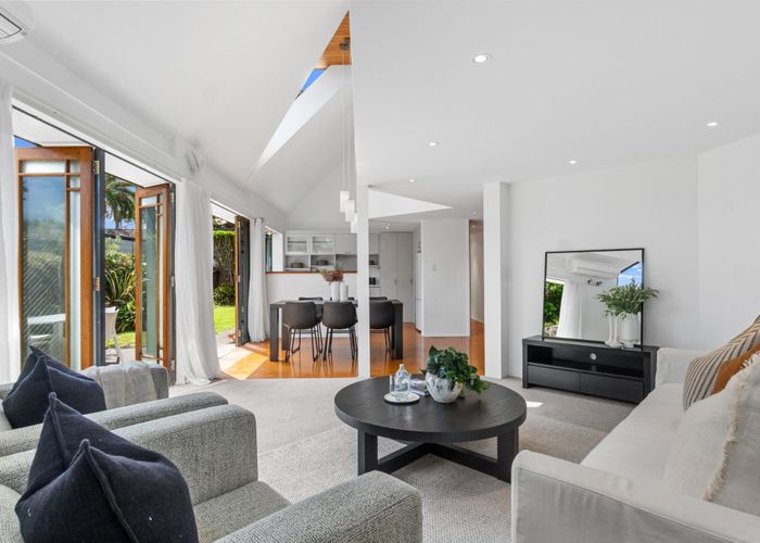  at 19B Harbour View Road, Point Chevalier, Auckland