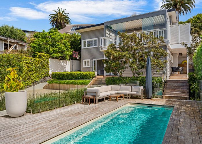  at 8 Alfred Street, Northcote Point, North Shore City, Auckland