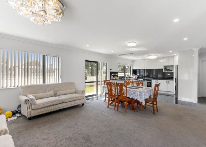  at 422 Massey Road, Mangere East, Auckland