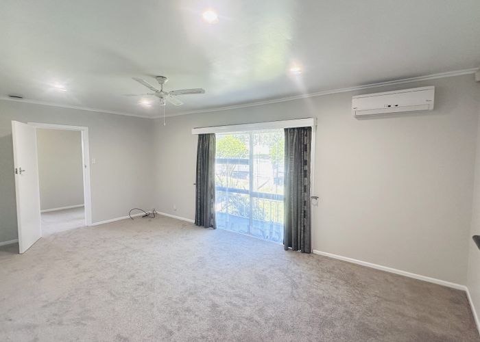  at 52 Blockhouse Bay Road, Avondale, Auckland