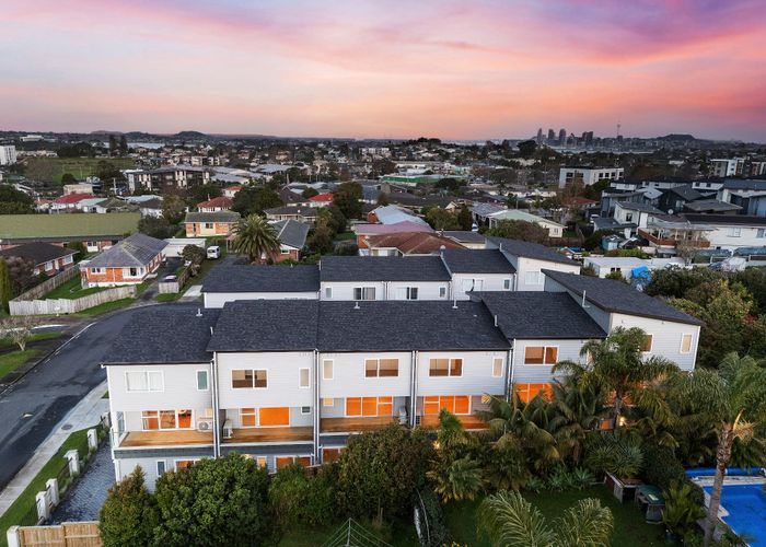  at 5 Liston Street, Northcote, North Shore City, Auckland