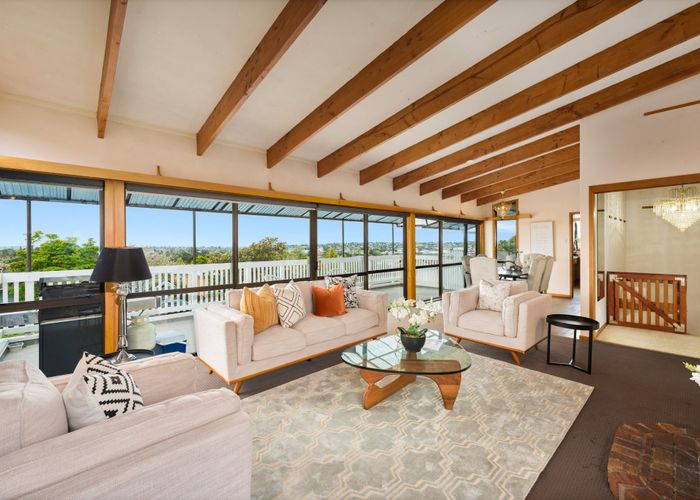  at 42 Spence Road, Henderson, Auckland