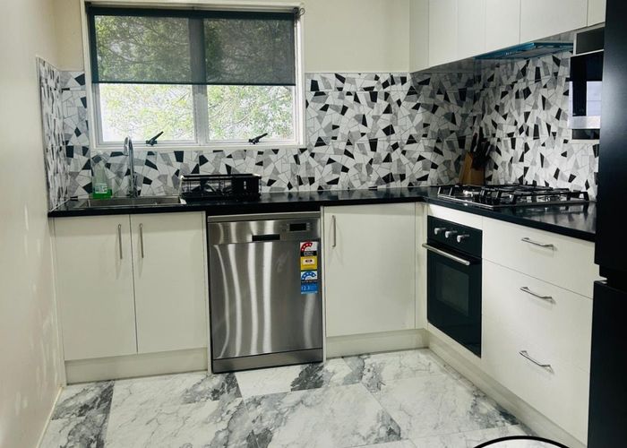  at 2/60 Moncrieff Avenue, Manurewa, Manukau City, Auckland