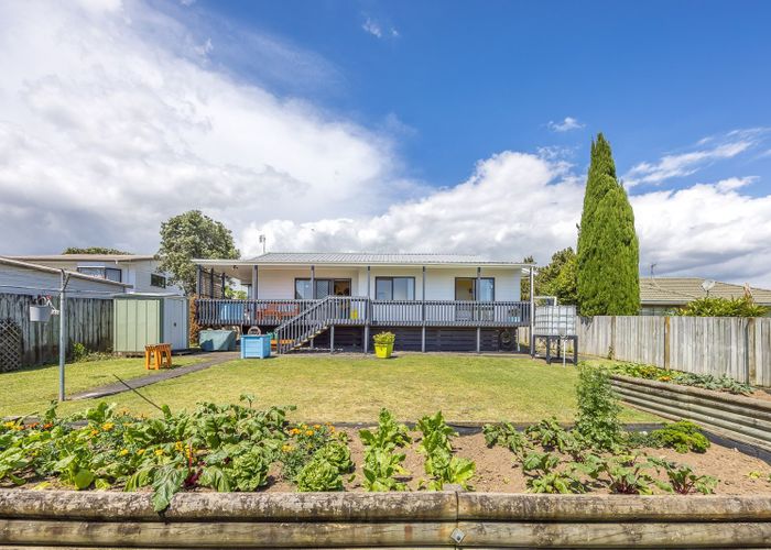  at 32 Wai Iti Place, Clendon Park, Manukau City, Auckland