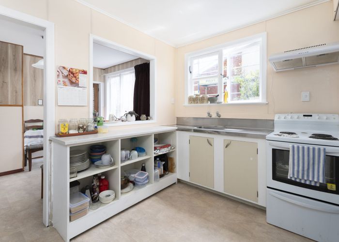  at 16 Waihora Crescent, Waitangirua, Porirua
