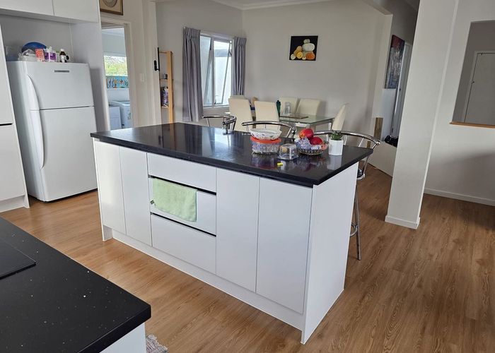  at 108 Nile Road, Milford, North Shore City, Auckland