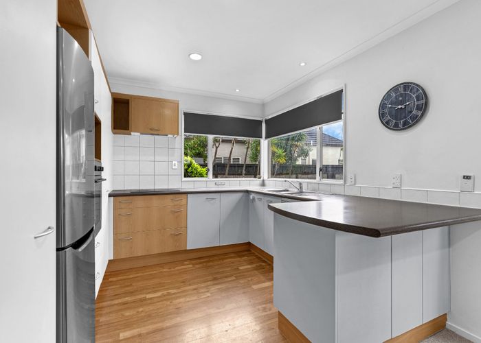  at 18 Fairfield Lane, East Tamaki Heights, Manukau City, Auckland