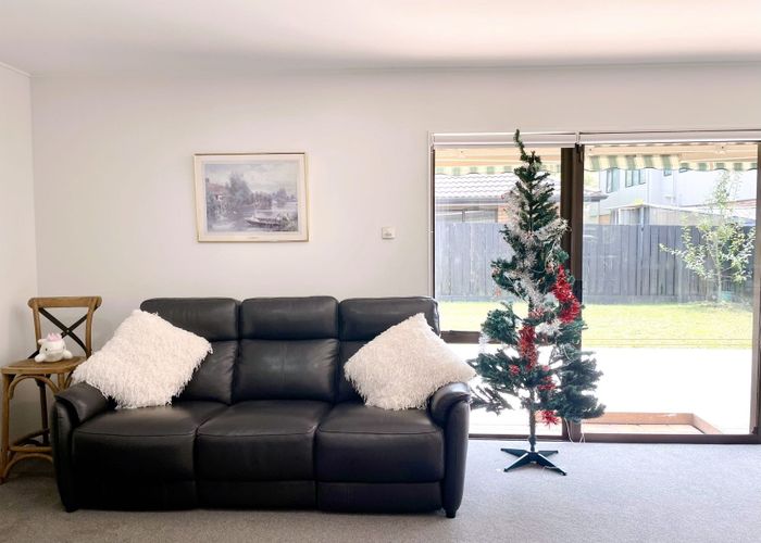  at 21A Eastern Beach Road, Eastern Beach, Manukau City, Auckland