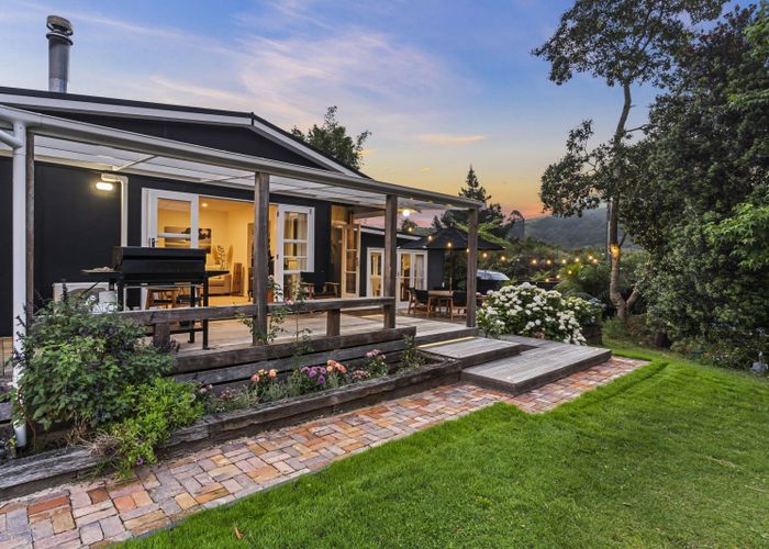  at 6 Widdison Place, Whangamatā